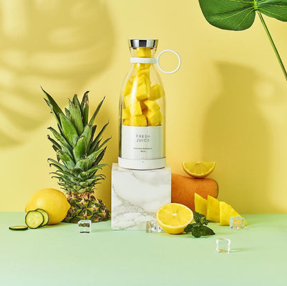 Spark and Find™ Blender Bottle