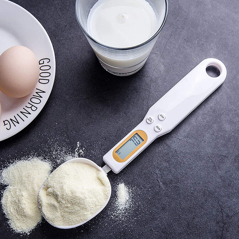 Spark and Find™ LCD Digital Kitchen Scale Spoon - Making weighing easy