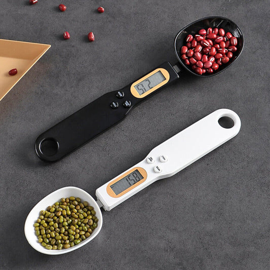 Spark and Find™ LCD Digital Kitchen Scale Spoon - Making weighing easy